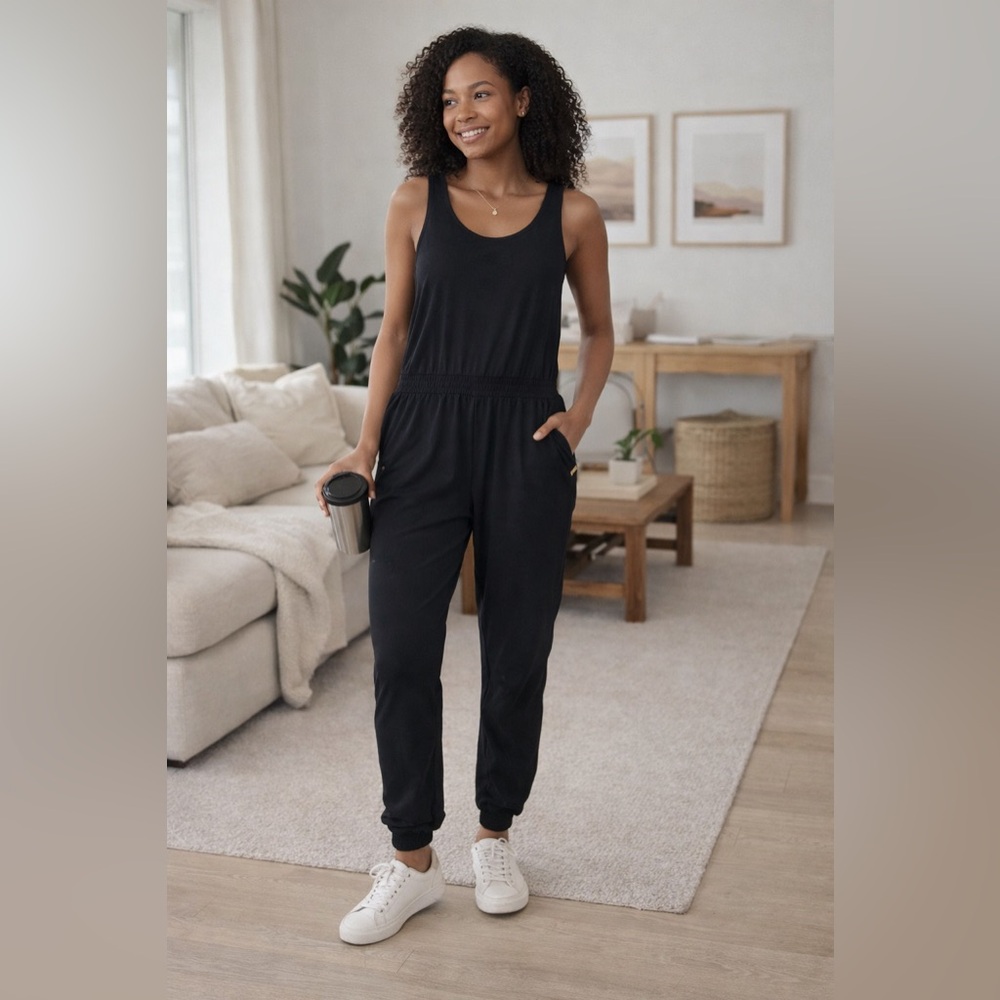 Tentree Black Sleeveless Casual Jumpsuit